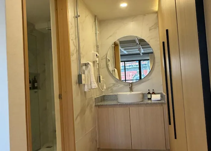 Praga 1 New 1br Fast Wifi Great Location Apartamento *